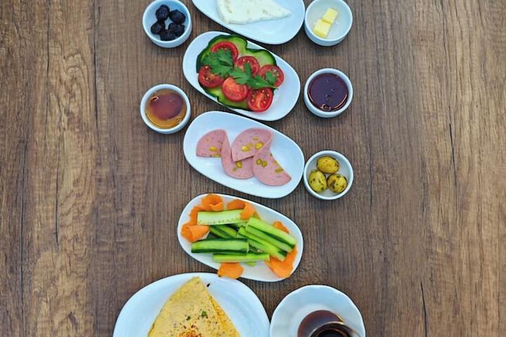 Dining 59 of 72