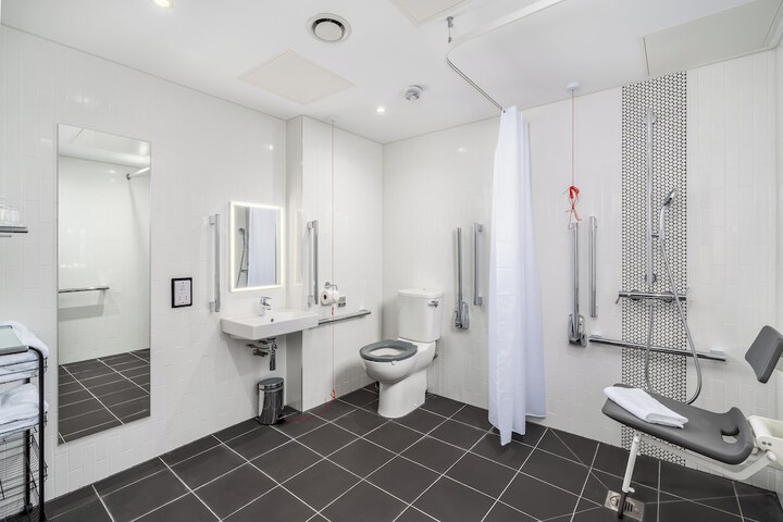 Room 20 of 29