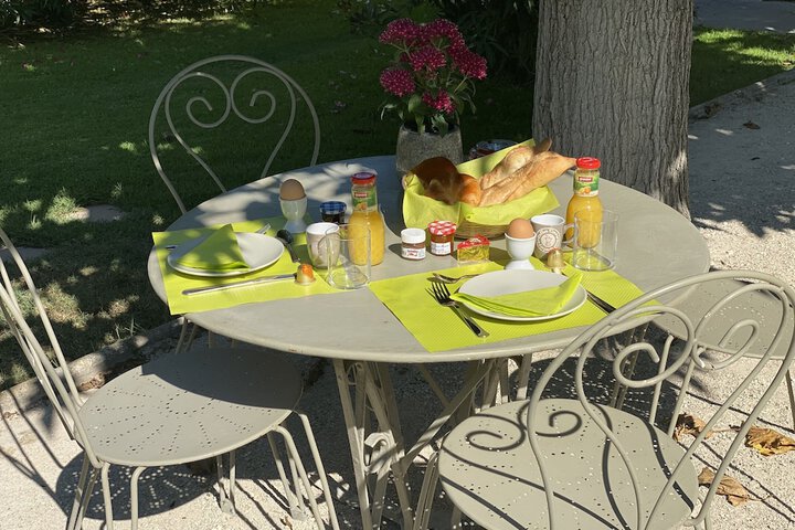 Breakfast/Coffee Service 87 of 111