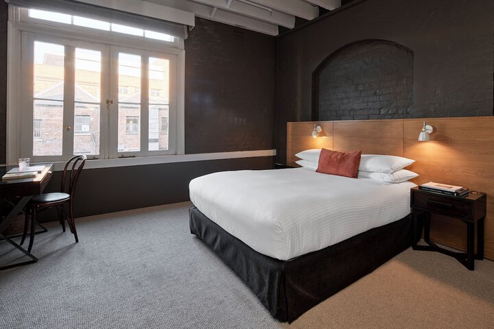 Room 17 of 72