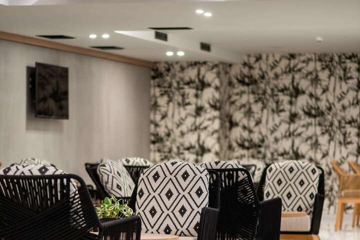 Lounge 290 of 357