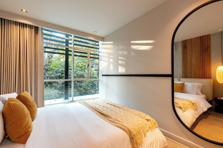 Room 17 of 199