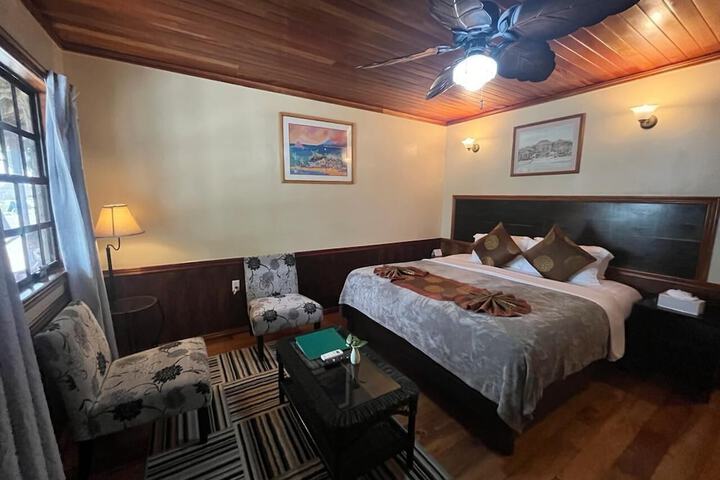 Room 115 of 272