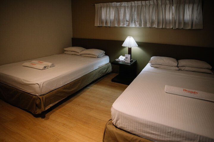 Room 66 of 158