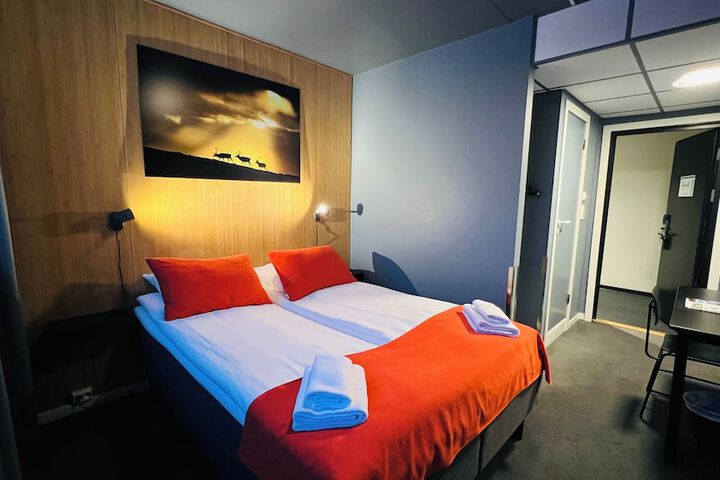 Room 15 of 47
