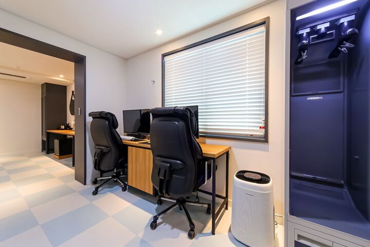 Room 51 of 60