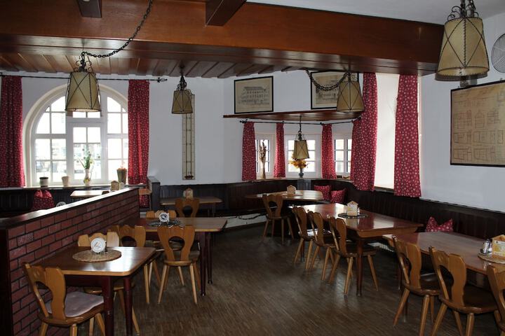 Dining Photos