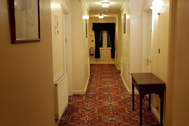 Ballroom/Hall 41 of 47