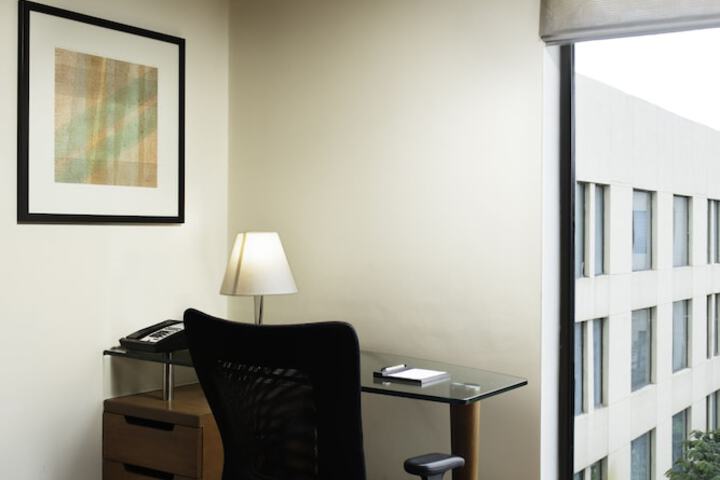 Room 14 of 127