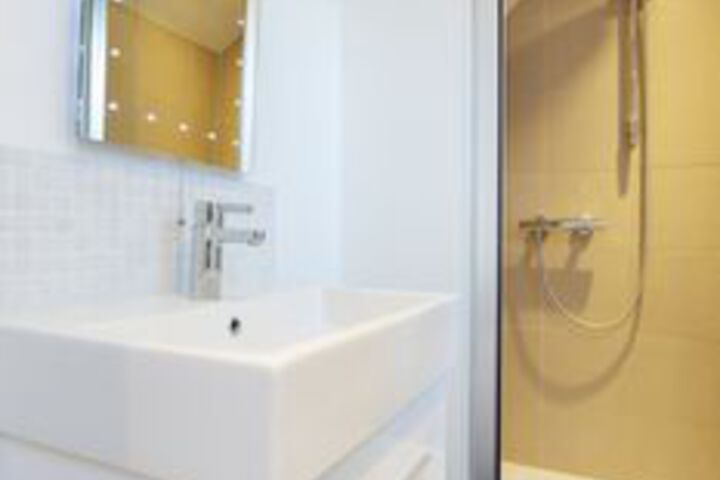 Room 3 of 22