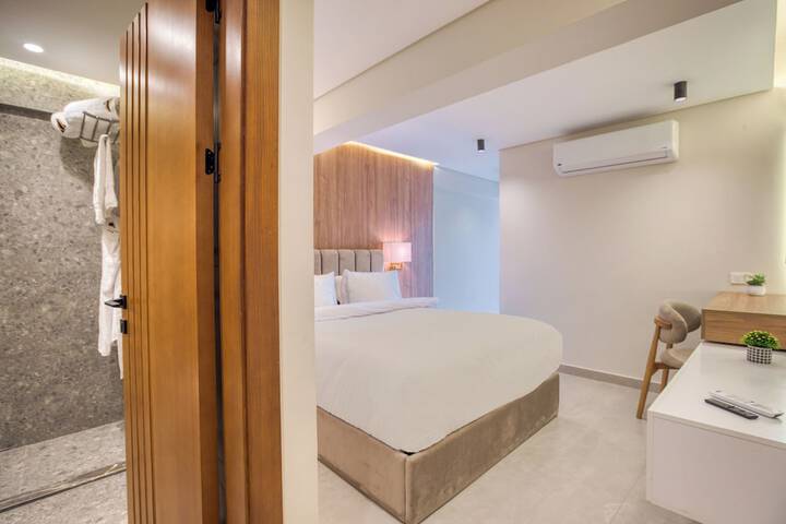 Room 16 of 65