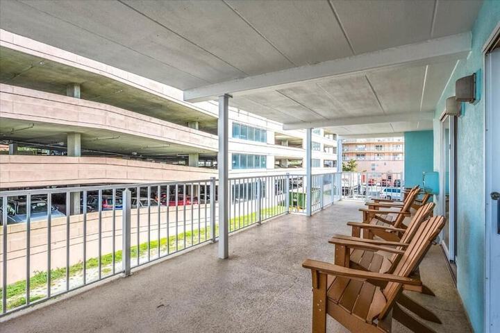 Terrace/Patio 2 of 12