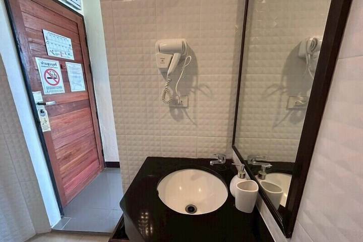 Room 7 of 30