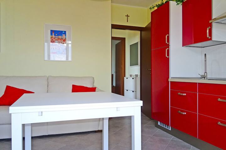 Room 4 of 17