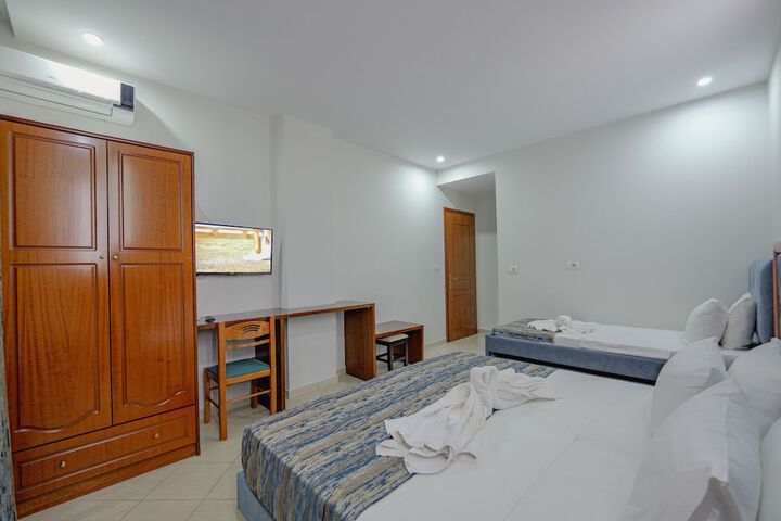 Room 25 of 101