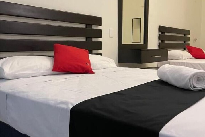 Room 8 of 48