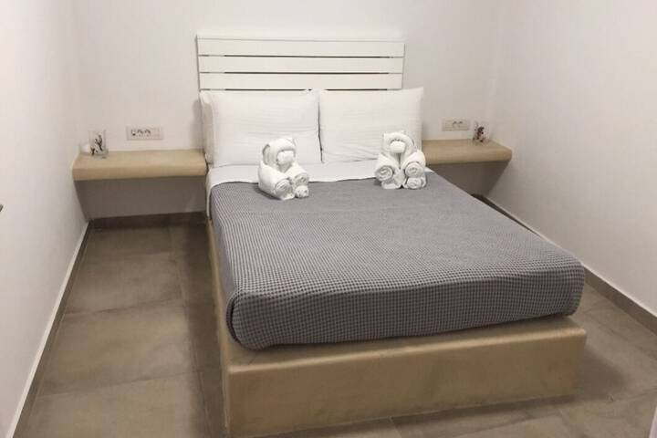 Room 49 of 230