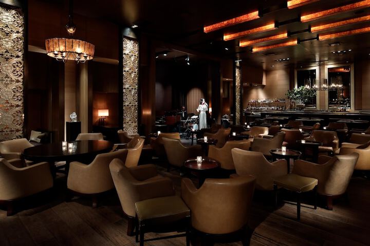 Lounge 191 of 216