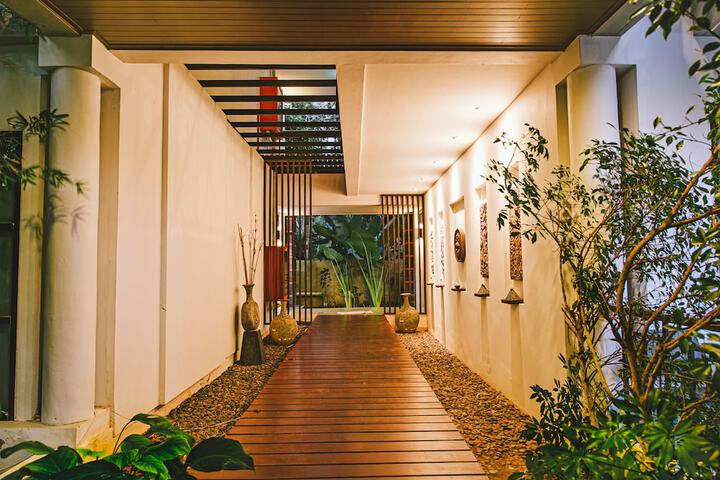 Hotel 63 of 65