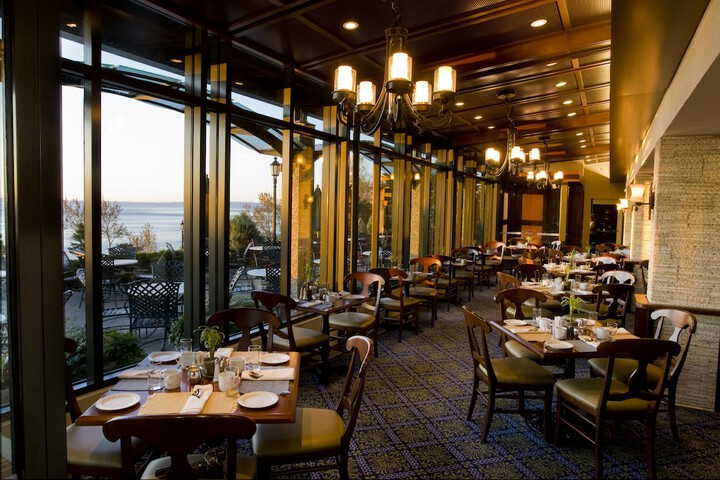 Dining 60 of 99