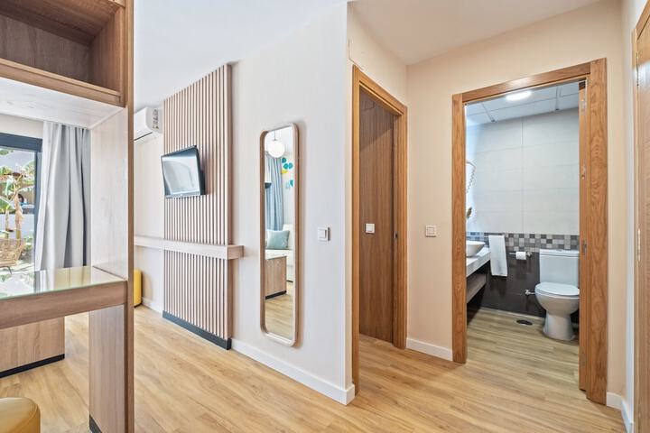 Room 15 of 63