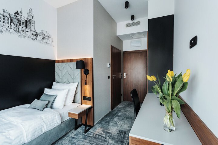 Room 21 of 110