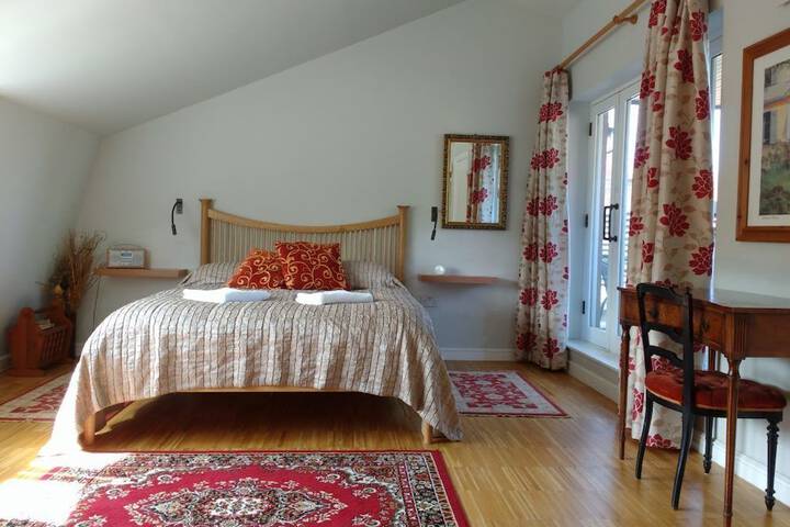 Room 4 of 45