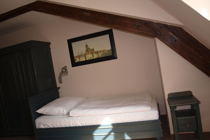 Room 19 of 41