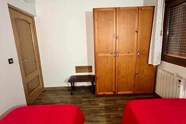 Room 9 of 69