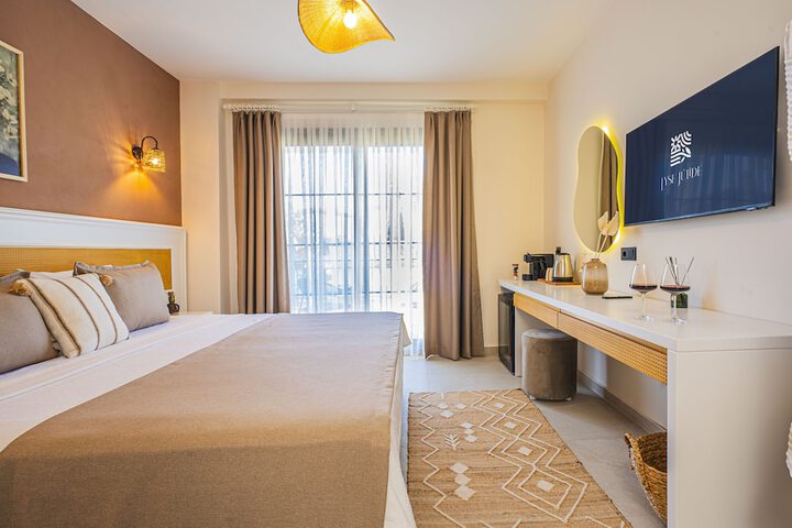Room 44 of 89