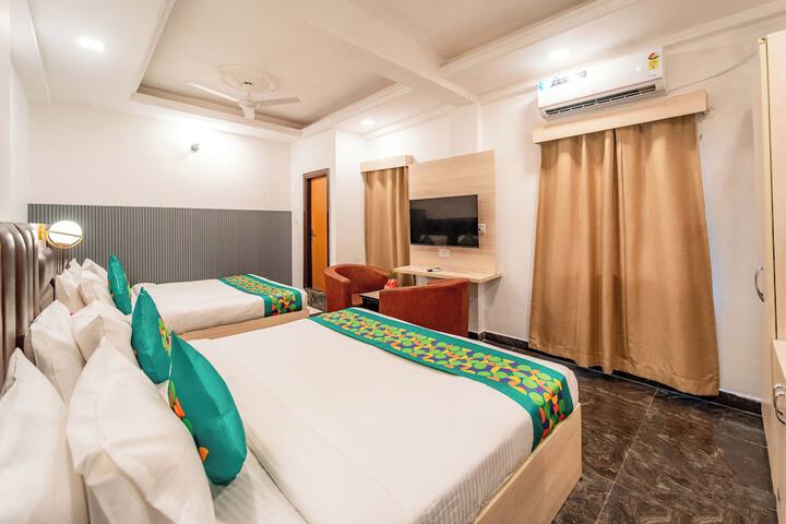 Room 15 of 51