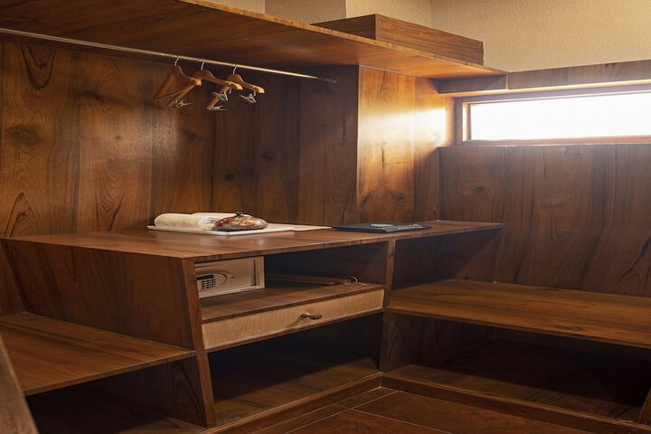 Room 7 of 82