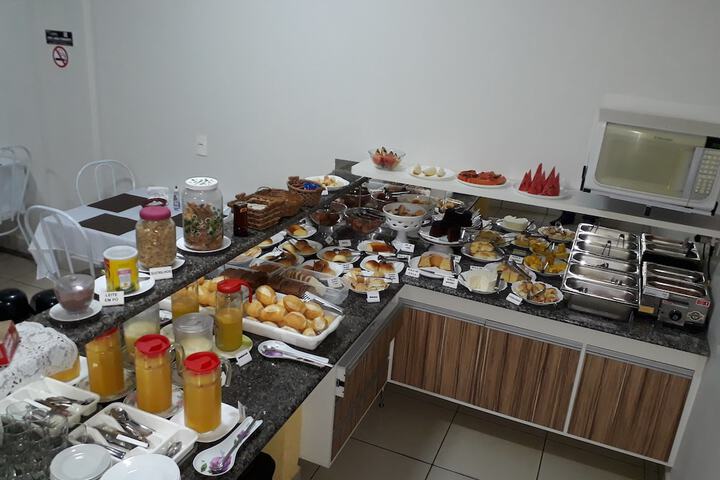 Breakfast/Coffee Service 23 of 25