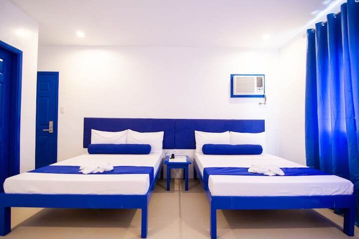 Room 11 of 38