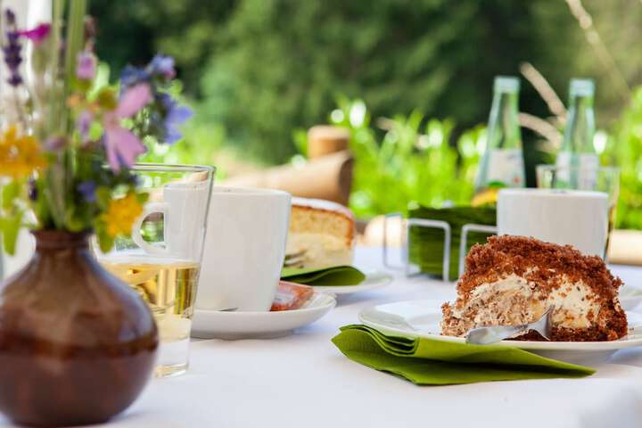 Breakfast/Coffee Service 77 of 120