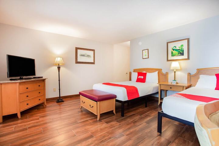 2 Queen Beds (13 of 24)