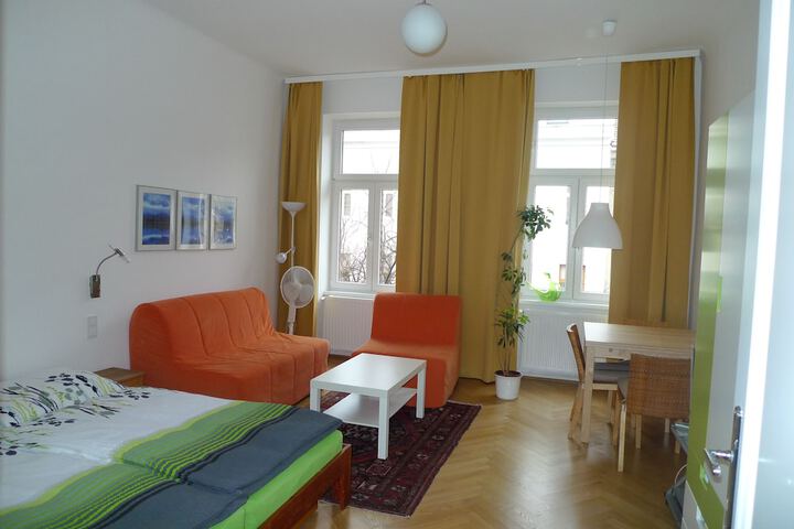 Room 21 of 30