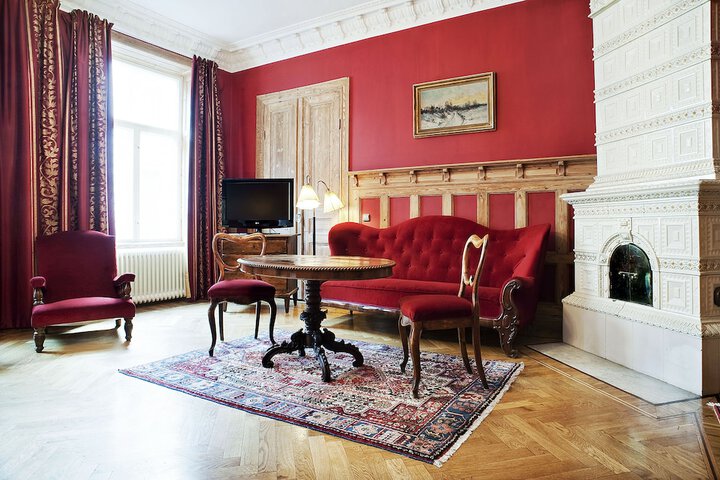 Room 34 of 66
