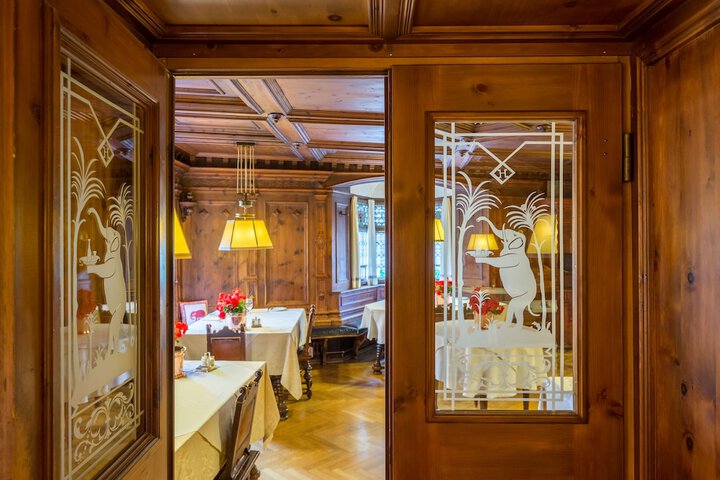 Dining 60 of 81
