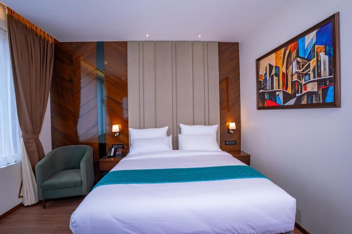 Room 16 of 74