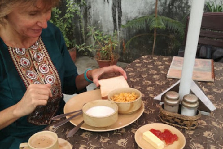 Breakfast/Coffee Service 32 of 44