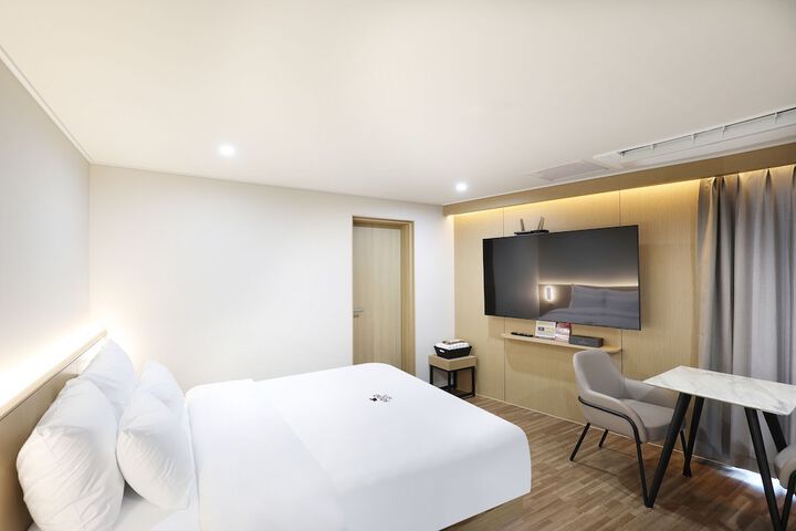 Room 46 of 74