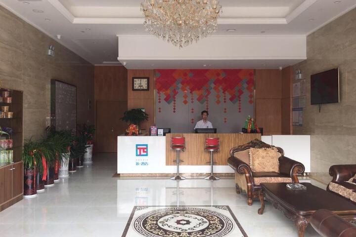 Pai Hotel Nanjing West Shengtai Road Subway Station