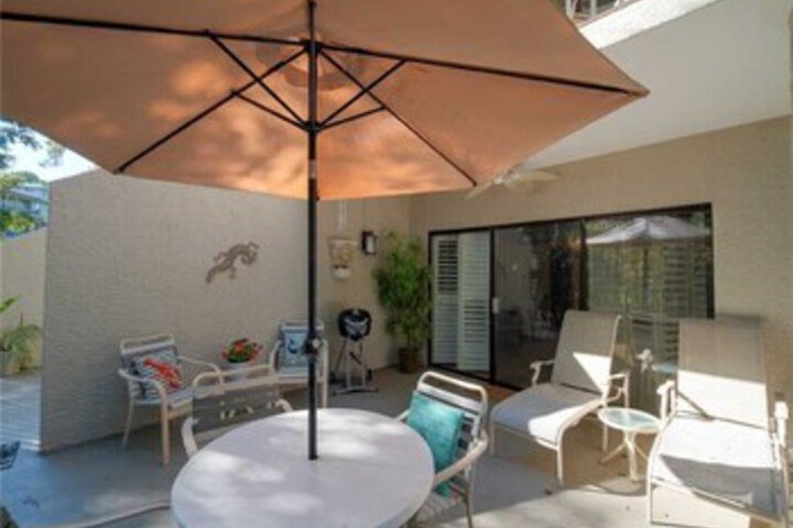 Terrace/Patio 36 of 37
