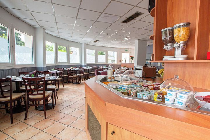 Dining Photos