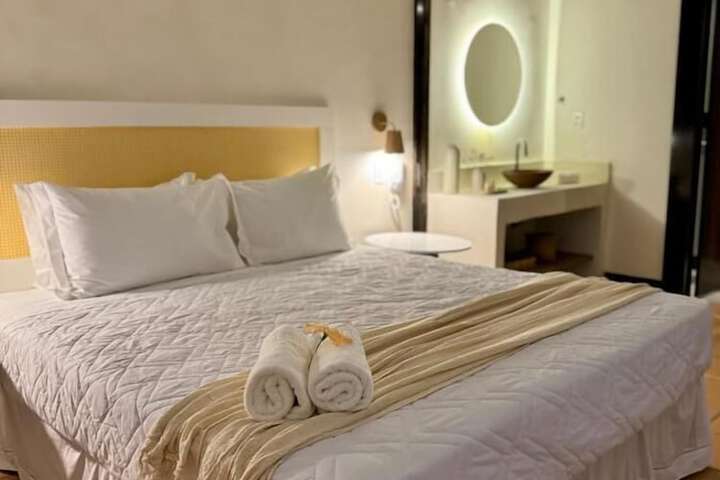 Room 5 of 11
