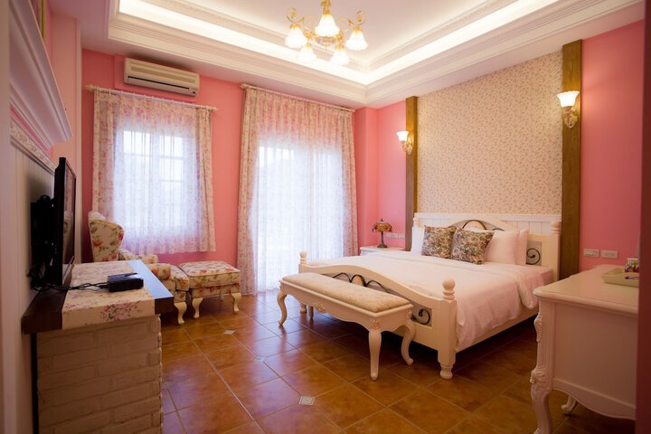 Room 15 of 78