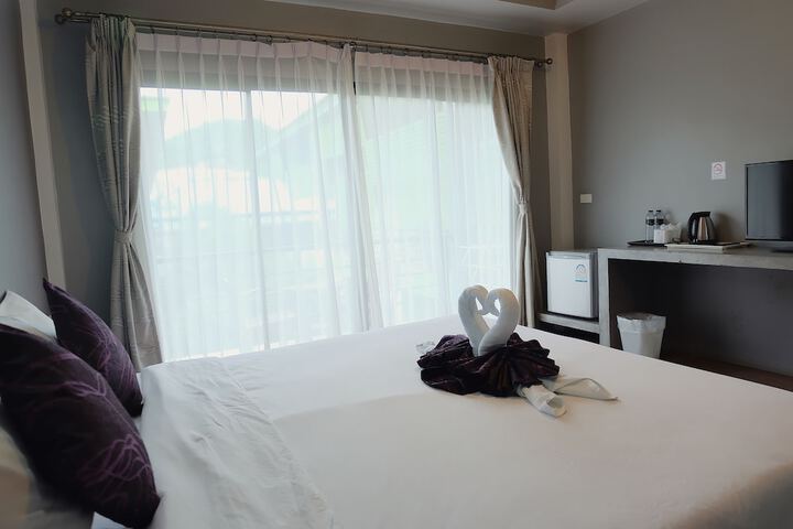 Room 8 of 43