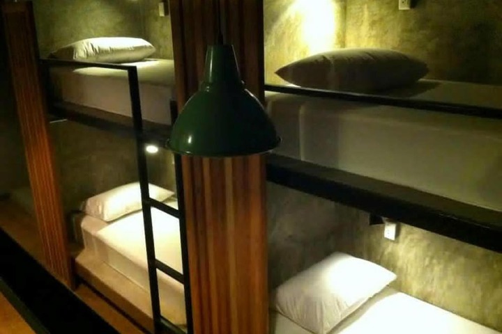 Room 16 of 62