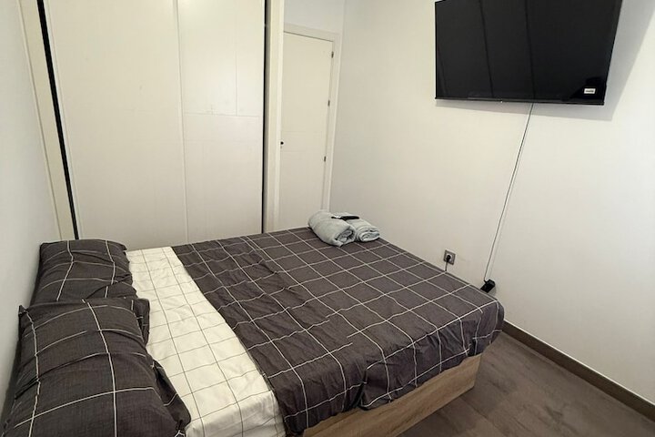 Room 10 of 23
